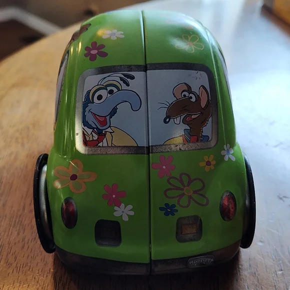 Vintage Muppets Jim Henson Metal Tin Car VW Beetle Kermit Miss Piggy Fozzi Gonzo - Picture 6 of 7